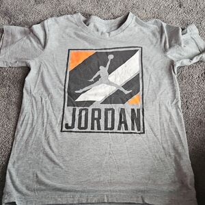 Jordan Gray‎ Tee with Iconic Logo